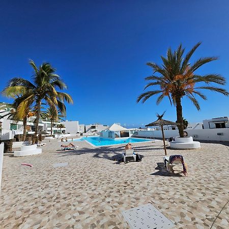 Azul Tuscan Playa Y Piscina Costa Teguise Exterior photo