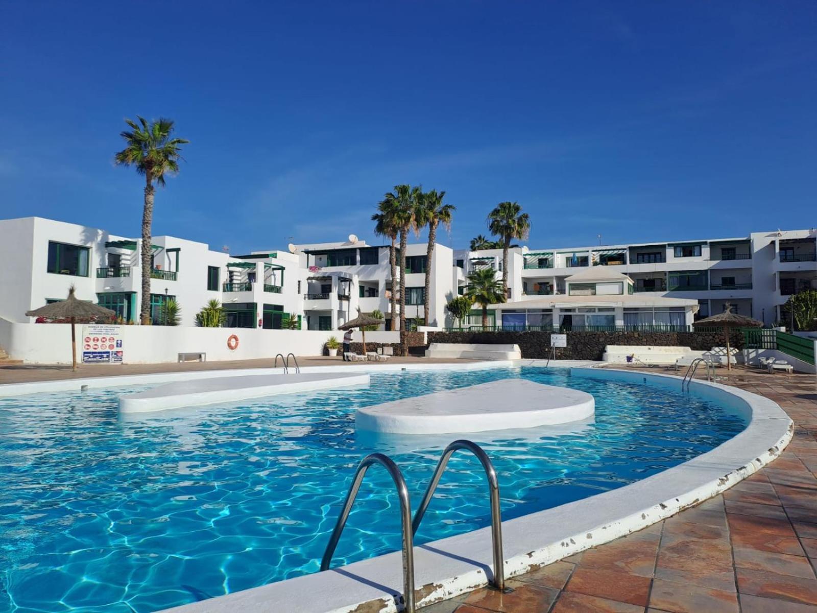 Azul Tuscan Playa Y Piscina Costa Teguise Exterior photo