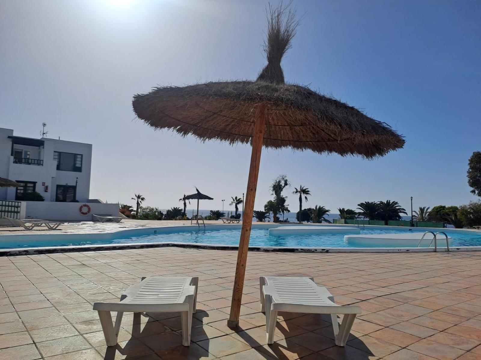 Azul Tuscan Playa Y Piscina Costa Teguise Exterior photo