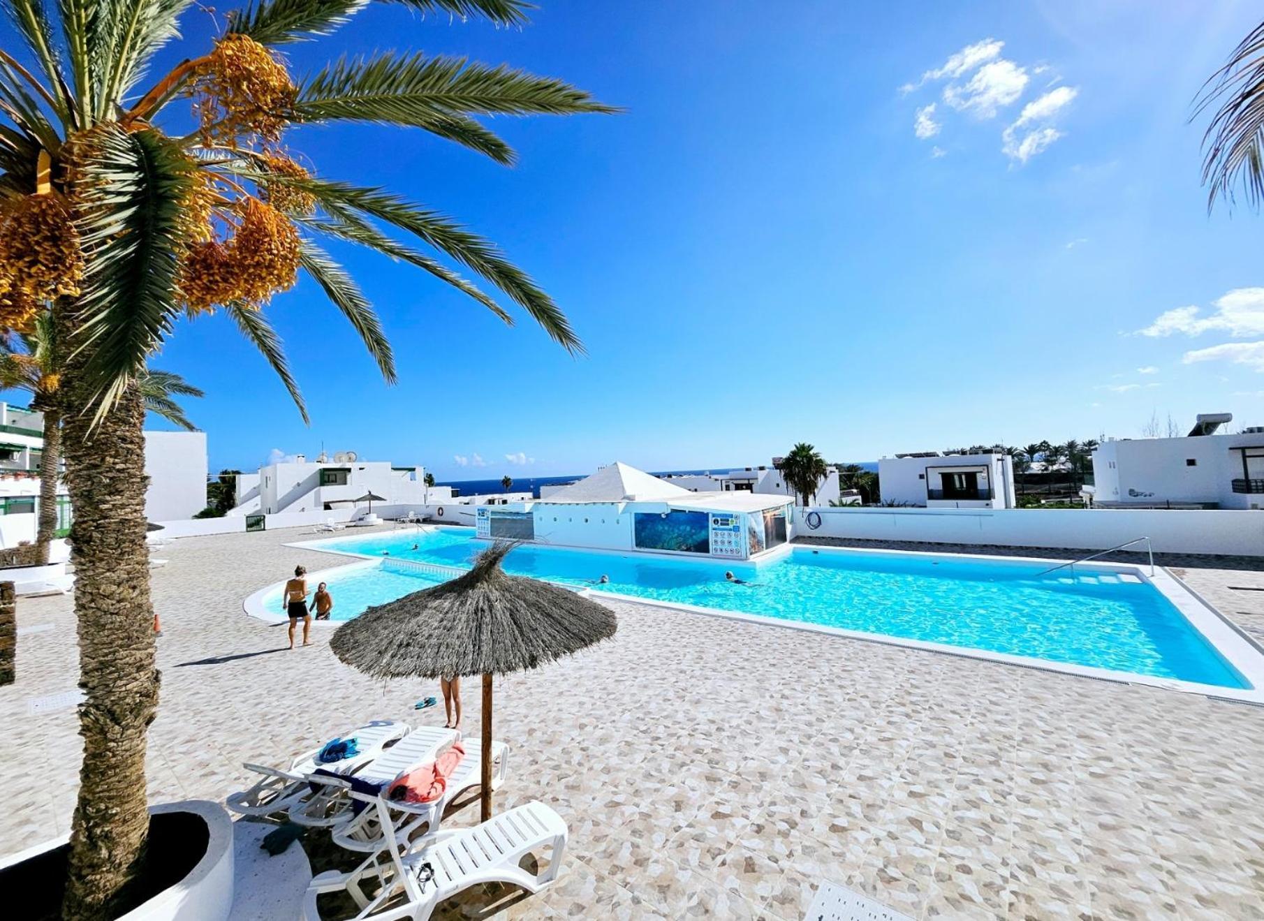Azul Tuscan Playa Y Piscina Costa Teguise Exterior photo