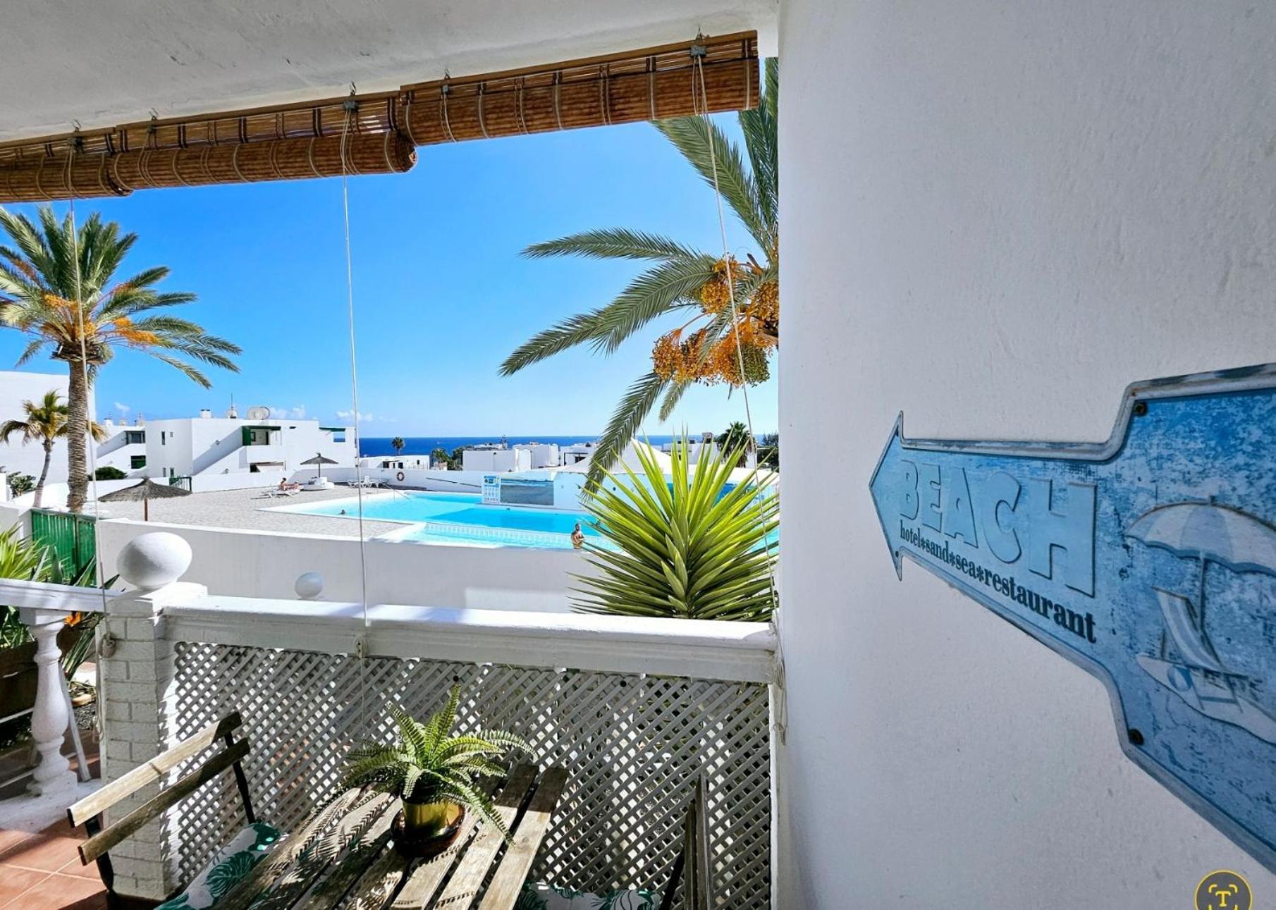 Azul Tuscan Playa Y Piscina Costa Teguise Exterior photo